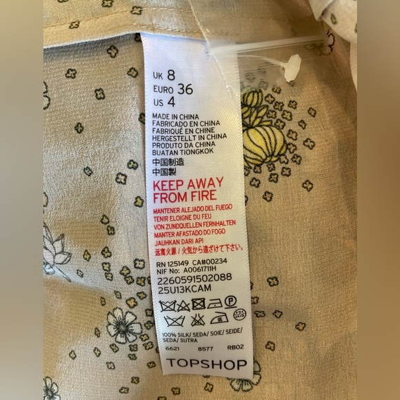 Top Shop UNIQUE Silk Floral Button Down Size 4 / Small - Picture 7 of 8